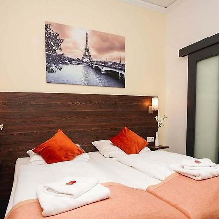 Hotel Little Paris Frankfurt am Main Exterior foto