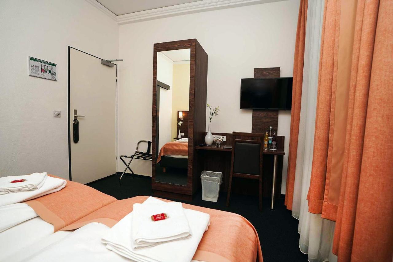 Hotel Little Paris Frankfurt am Main Exterior foto